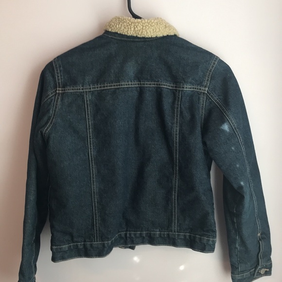 Gap Boy's Iconic Denim Jacket with Sherpa lined Collar. - Picture 8 of 8